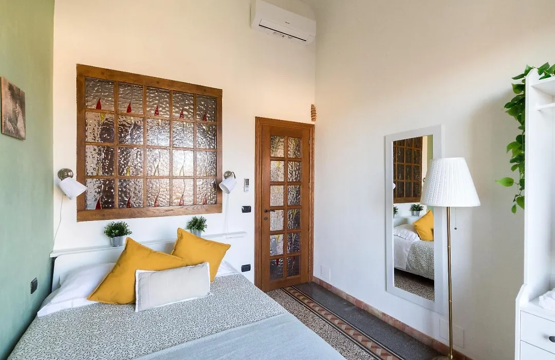 Florence Castle Apartment 2 Bedrooms, 2 Bathrooms-1